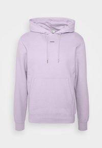 Felpa con cappuccio color lavanda chiaro, dotata di tasca frontale, lacci e piccolo logo al centro del petto. Tessuto morbido con polsini a coste.