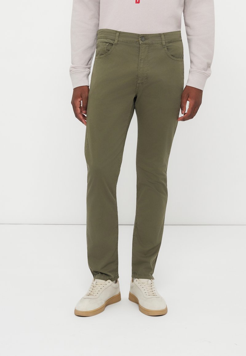 Pantalones