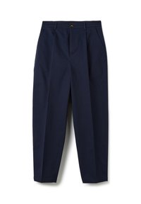 Pantaloni blu navy in cotone con vestibilità comoda, dotati di chiusura con bottone, tasche frontali e pieghe centrali per dettagli di design.