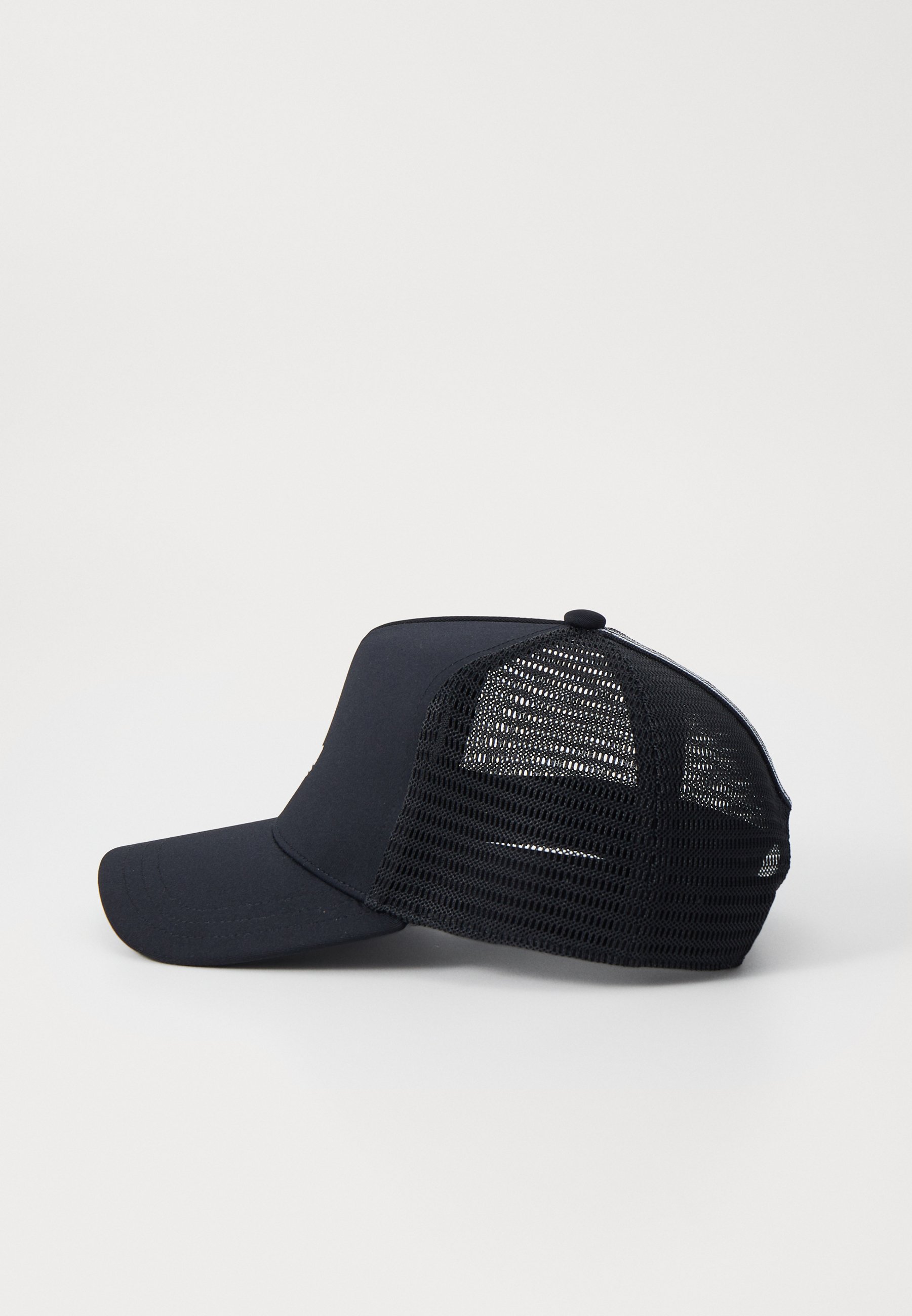 casquette adidas trucker