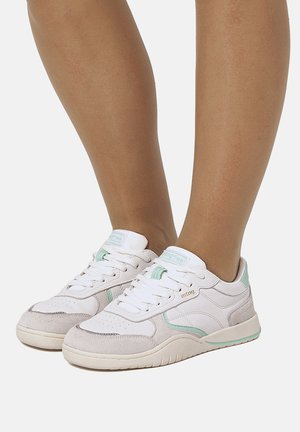 FREE-ORBIT - Sneakers basse - blanco