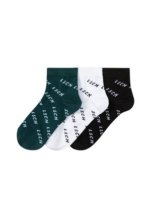 Drei Paar Crew-Socken in Dunkelgrün, Weiß und Schwarz. Jede Socke zeigt den Text "LSCN" in einem kontrastierenden Farbdesign.