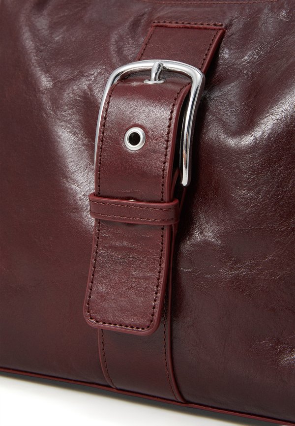 PALMI - Handbag - cherry2