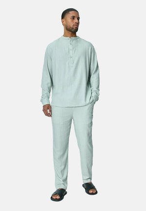 SET - Pantalon classique - vert