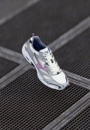 MXR SPORT UNISEX - Trainers - snow white/lilac chiffon/silver-coloured