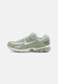 Nike Sportswear ZOOM VOMERO 5 - Tossud - jade horizon/phantom/light silver/white/black