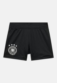 Μαύρα αθλητικά σορτς από απαλό ύφασμα, με ελαστική ζώνη στη μέση και λευκό λογότυπο με πέντε αστέρια στο αριστερό πόδι.