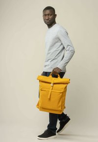 MELA AMAR UNISEX - Rugzak - sunflower