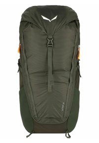 Mochila de senderismo verde oscuro con una superficie texturizada, correas ajustables, una solapa en la parte superior, hebilla frontal y bolsillos laterales para almacenamiento.