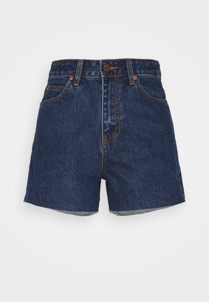 Denimshorts i mørkeblå med høj talje, fem lommer og frynset kant. Fremstillet af robust denimstof med kontrasterende syninger.
