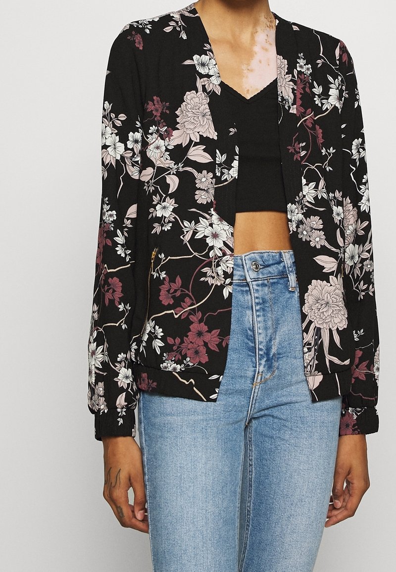 Vero Moda Bomberjacka - black