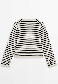 Puuvillasekoitusneule lyhyellä mallilla, jossa vaakasuorat mustavalkoiset raidat, pitkät hihat ja mustat napit hihansuiden kohdalla.