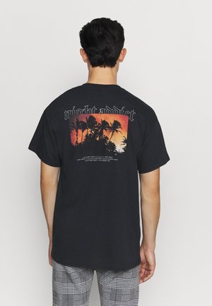 BURN - Printtipaita - black
