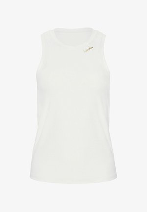 Balts bezpiešu topiņš ar apaļu kakla izgriezumu un mazu zelta "Winshape" logo kreisajā augšējā krūtīs.