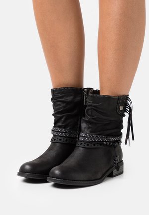 PERSEA - Santiags - black