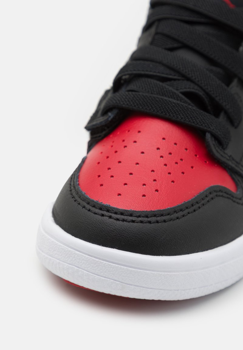 air jordan 1 low red and white and black