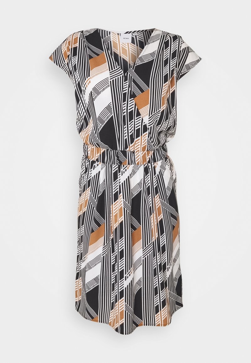 Robe à manches courtes avec col en V, motif rayé géométrique en noir, blanc et marron, et taille élastique.