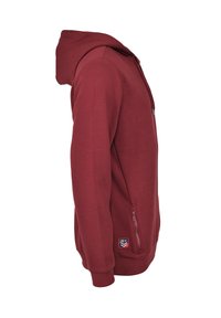 Bordowy hoodie wykonany z miękkiego materiału, z zamykaną na zamek kieszenią boczną, ściągaczami na rękawach oraz kapturem z troczkiem. Uzupełniony o naszywkę z logo.