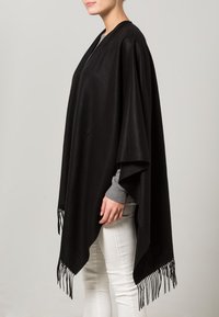 FRAAS Cape - black