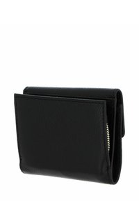 Portefeuille en cuir noir avec coutures apparentes et poche zippée latérale partiellement ouverte, posé debout sur un fond blanc.