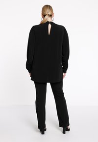 YOEK PLISSÉE - Longsleeve - black