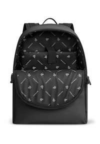 Schwarzer Rucksack mit einem gemusterten Innenraum, der ein elegantes Design, eine glatte Textur, zwei Fächer und dezente Markenkennzeichnung aufweist.