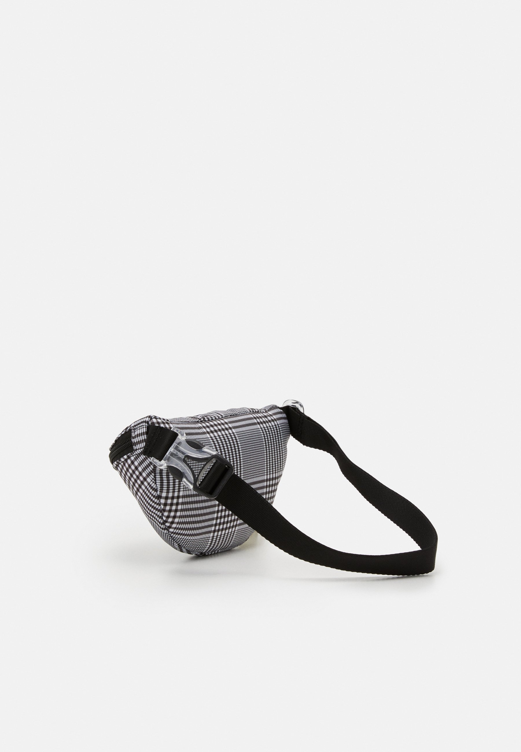 converse sandals and purse