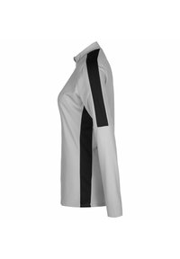 Hellgraues Langarmshirt mit einem schwarzen vertikalen Streifen an der Seite, hohem Kragen und glatter, atmungsaktiver Stoffstruktur.