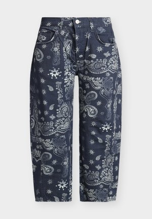 Tumši zili bikses ar baltu paisley un ziedu rakstu, ar priekšējām kabatām, jostas cilpām un pogas aizdari.