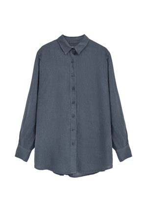 Chemise gris foncé à manches longues, boutonnée avec col et manches retroussées, présentée à plat sur fond blanc.