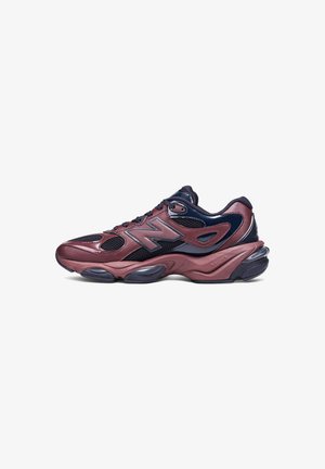 New Balance, U983 UNISEX - Маратонки - cherry /dark night