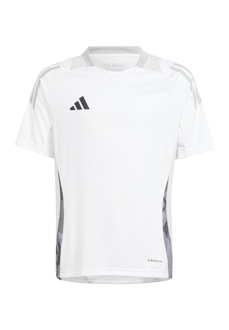 Weißes Sport-T-Shirt mit kurzen Ärmeln, versehen mit schwarzen Akzenten und einem geometrischen grauen Muster an den Seiten, gekennzeichnet mit "AEROREADY."