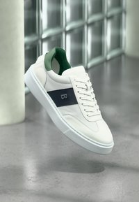 Non sélectionné, white/navy/green