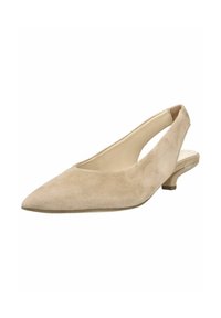 Chaussure à talon chaton beige en suède avec bride arrière, bout pointu et talon bas courbé, conçue pour les occasions formelles ou décontractées féminines.