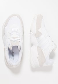 adidas Originals - YUNG-96 - Joggesko - footwear white/grey two Miniatyrbilde 1