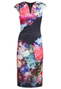 Kukkakuvioinen mekko, jossa on istuva siluetti, musta tausta, eloisa monivärinen kukkakuosi, lyhyet lepakkohihat ja v-pääntie.