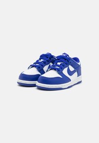 Nike Sportswear DUNK LOW - Trainers - white/concord/university red