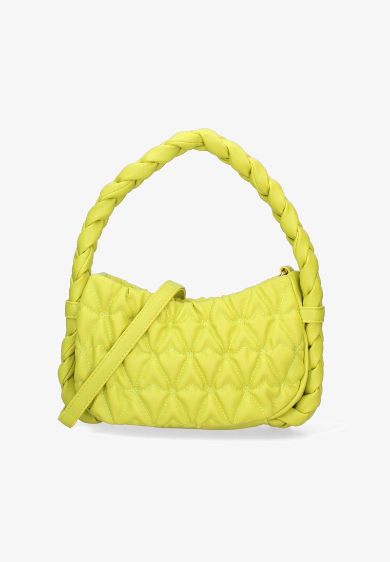 Sac à main jaune matelassé avec une poignée tressée, présentant une texture lisse et une bandoulière amovible. Comprend une fermeture à glissière.