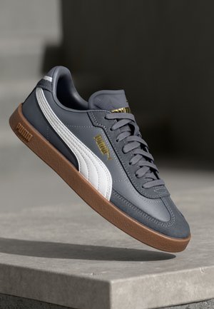 Sneakers - grey