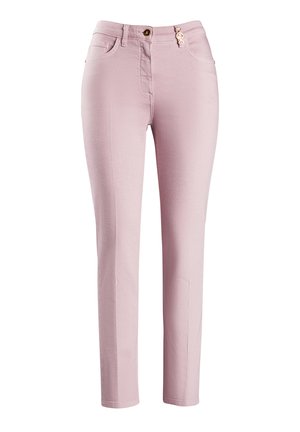Pantalons rose clair à coupe ajustée, fabriqués dans un tissu texturé, avec une fermeture zip et bouton, et deux poches avant.