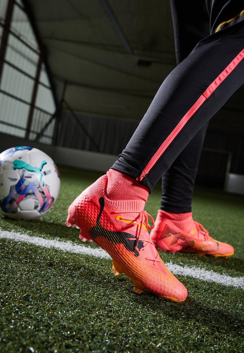 Puma Voetbalschoenen voor harde ondergrond oranje gemêleerd