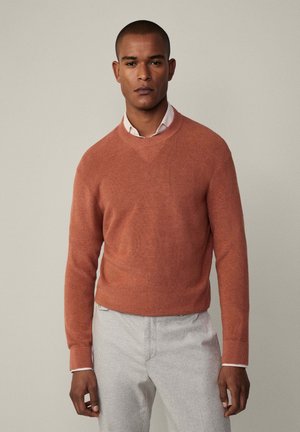 TEXTURED - Strickpullover - burnt orange