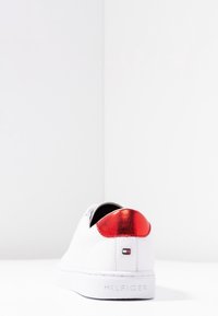 Tommy Hilfiger Sneakers basse - white