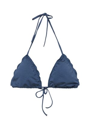 Haut de bikini triangle bleu marine avec bords festonnés, bretelles nouées au cou et dans le dos, présenté sur un fond blanc.