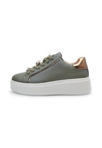 Green leather sneaker with a white platform sole, featuring decorative floral accents and light metallic bronze detailing on the heel.