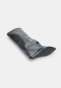 Bata Čizme s punim potplatom - nero
