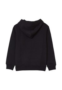 Felpa nera con cappuccio realizzata in tessuto morbido, dotata di un ampio cappuccio, maniche lunghe e polsini e orlo a costine. Texture liscia senza motivi visibili.