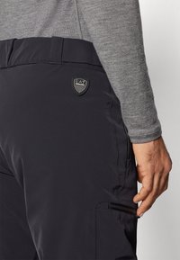 EA7 Emporio Armani ST MORITZ TORAY PANT - Slidinėjimo kelnės - black