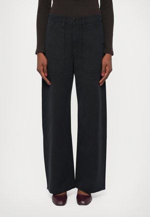 Wide leg - black