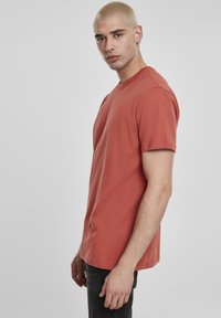 Urban Classics BASIC - T-Shirt basic - burned red